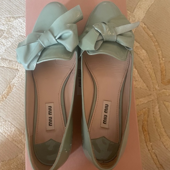 Light Blue Miu Miu flats with bows - Picture 2 of 8
